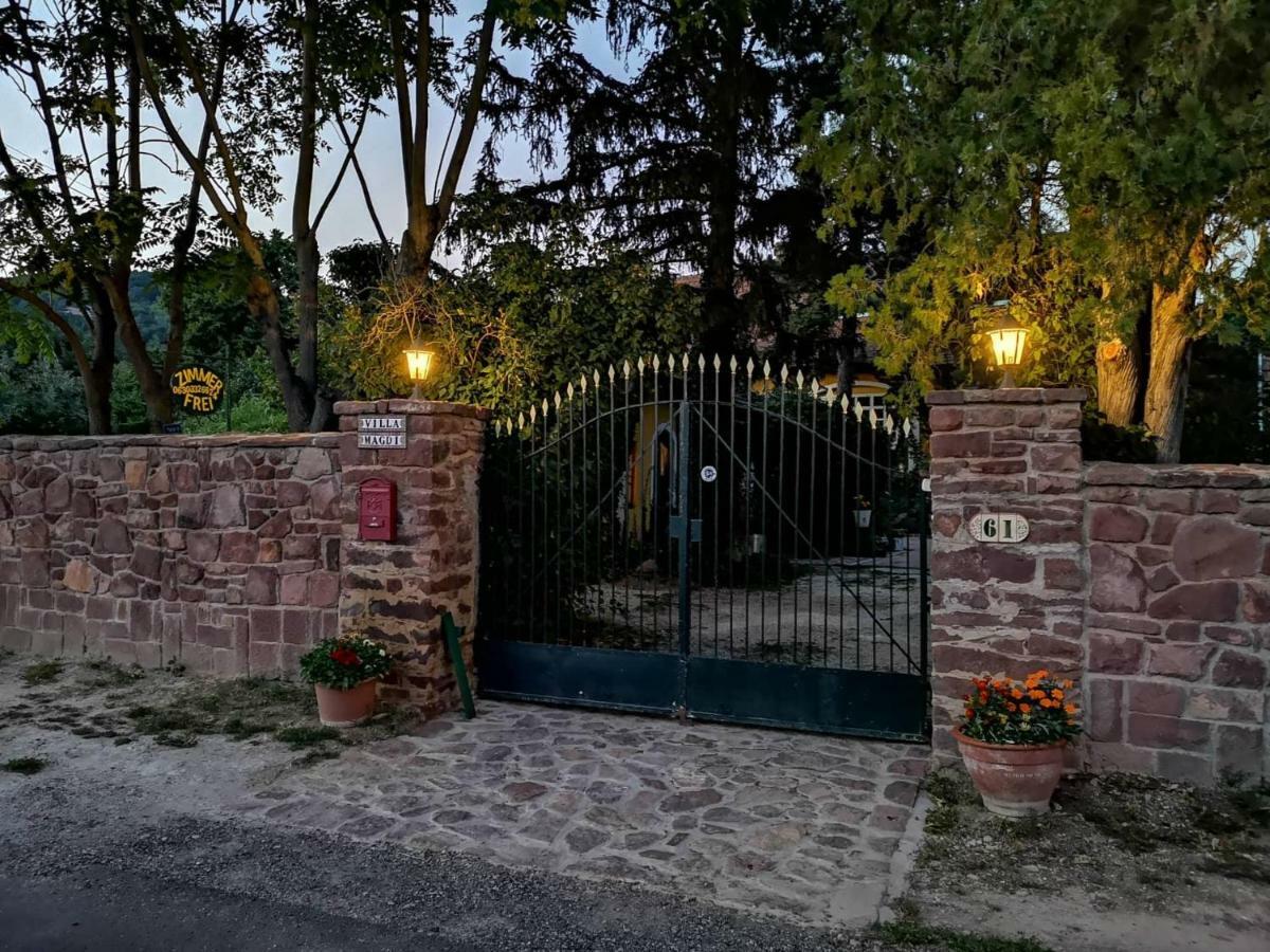 Villa-Magdi Vendeghaz Révfülöp 外观 照片